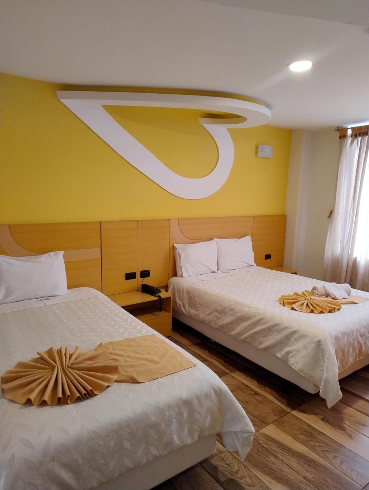 Hotel Golden Coral Tulcan Bagian luar foto